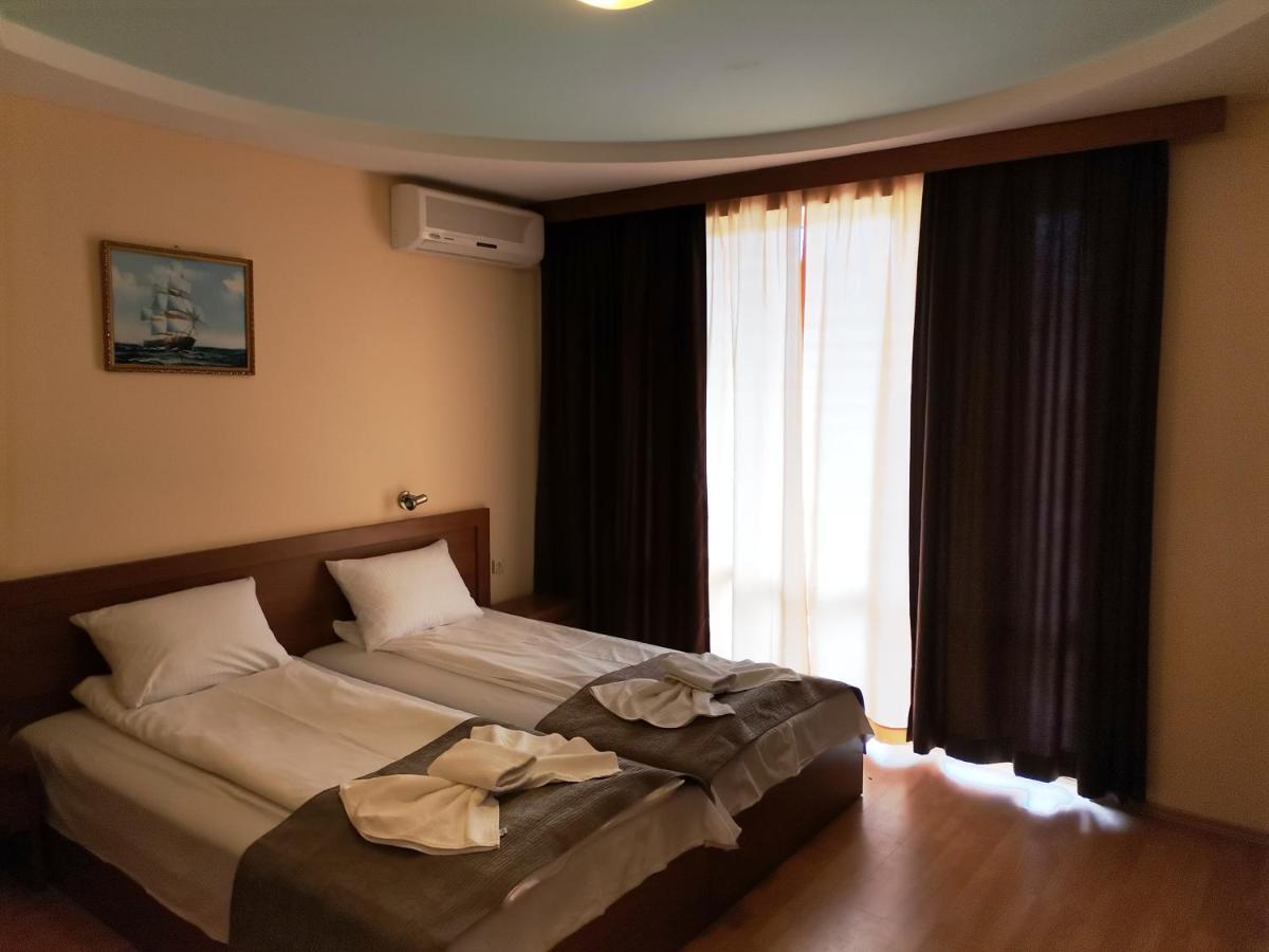 בלצ'יק Hotel Paris Relax Zone מראה חיצוני תמונה