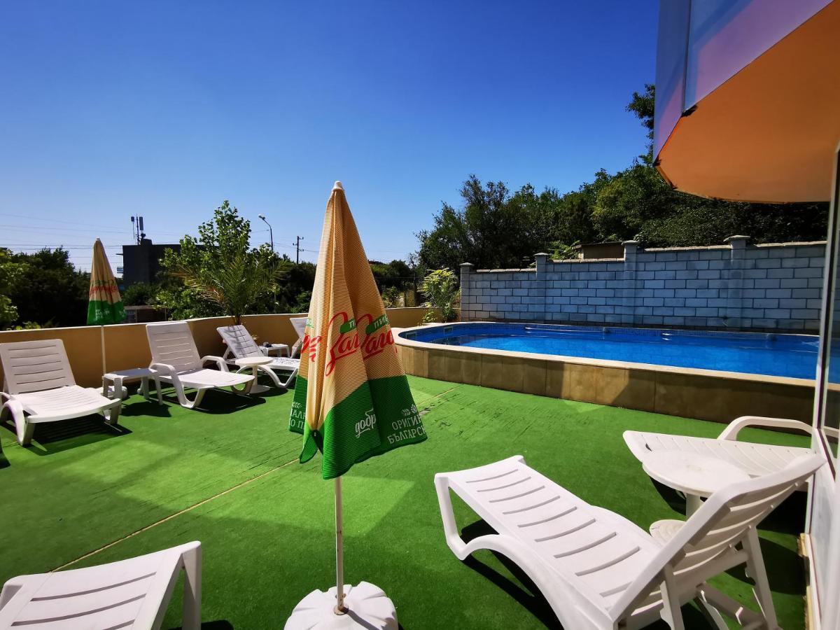 בלצ'יק Hotel Paris Relax Zone מראה חיצוני תמונה