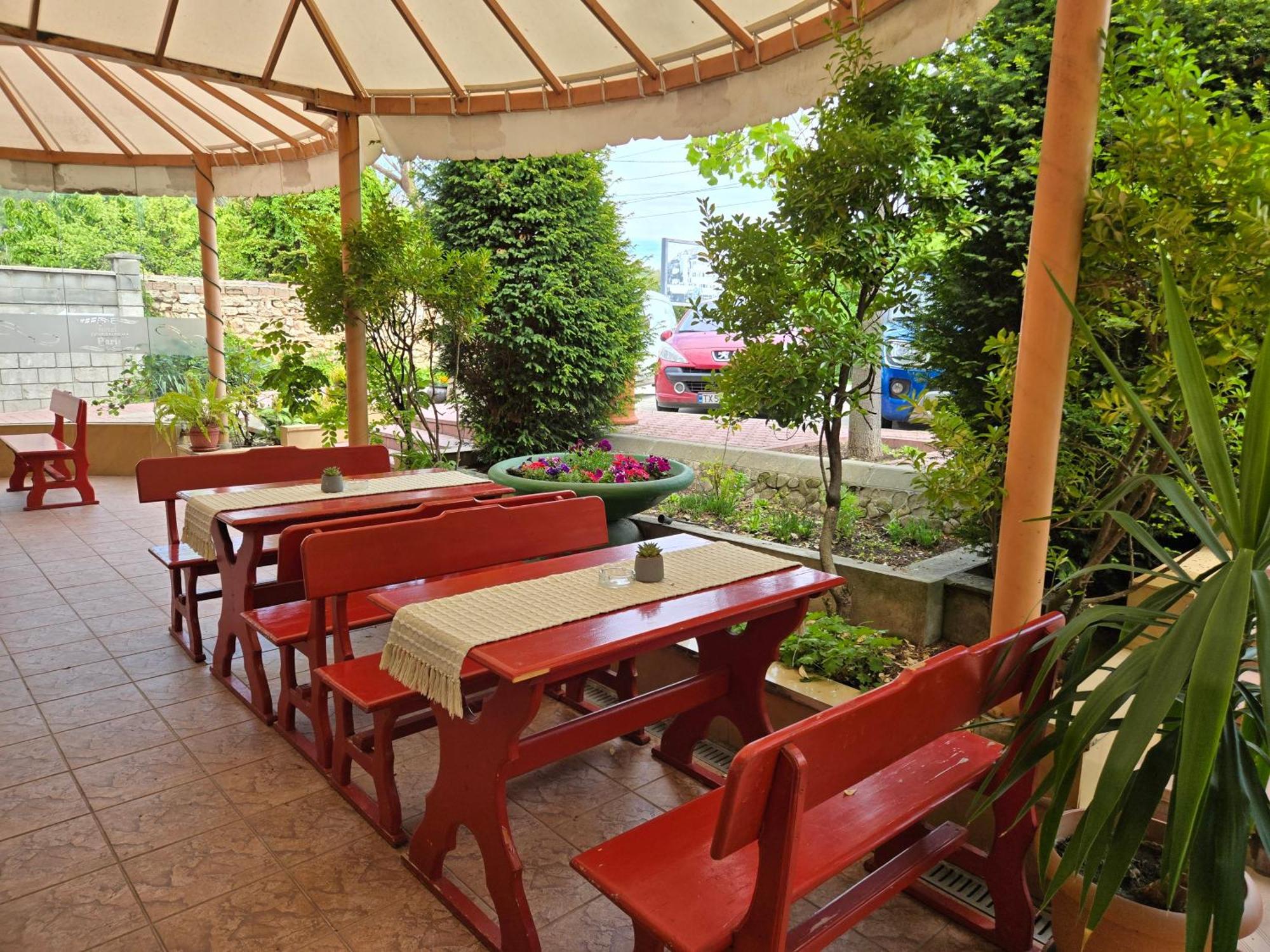 בלצ'יק Hotel Paris Relax Zone מראה חיצוני תמונה